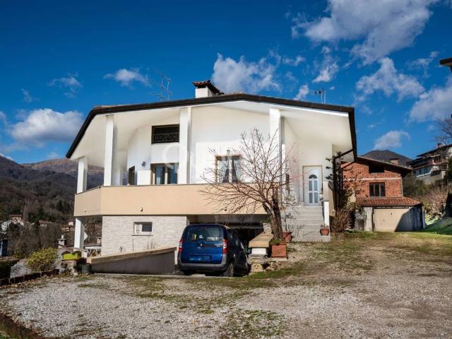 Villa Indipendente in vendita a Oltretorre, Tarcento