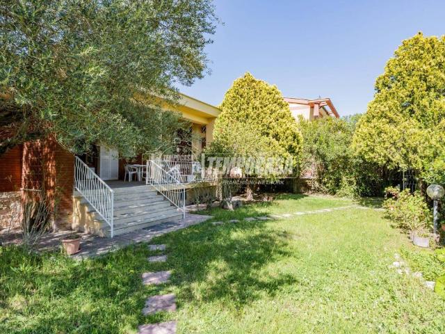Villa Indipendente in vendita a Tarquinia, Lazio