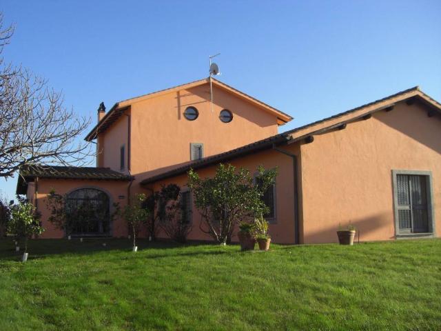 Villa Indipendente in vendita a Tarquinia, Lazio