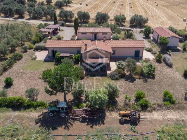 Villa Indipendente in vendita a Tarquinia, Lazio