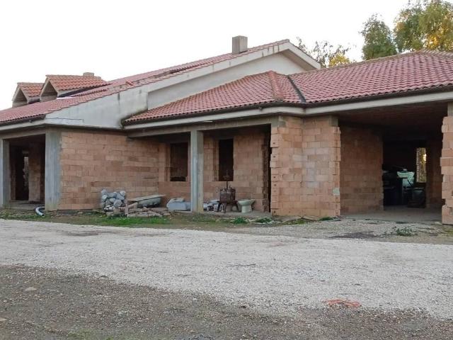 Villa Indipendente in vendita a Tarquinia, Lazio
