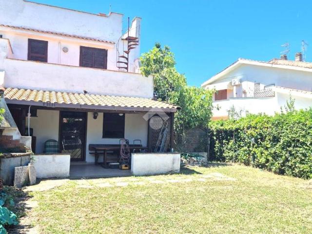 Villa Indipendente in vendita a Tarquinia, Lazio