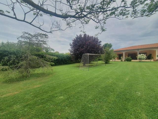 Villa Indipendente in vendita a Saline di Tarquinia, Tarquinia