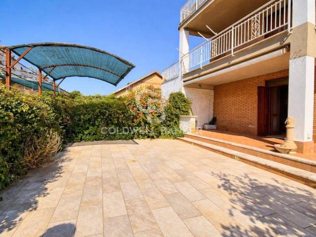 Villa Indipendente in vendita a Tarquinia, Lazio
