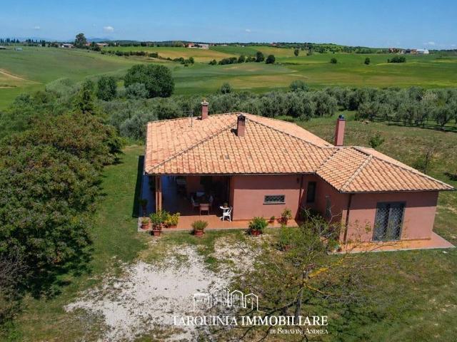 Villa Indipendente in vendita a Tarquinia, Lazio