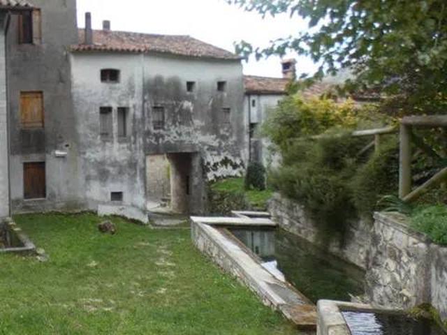 Villa Indipendente in vendita a Tarzo, Veneto