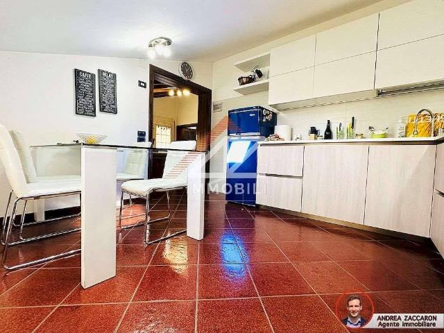 Villa Indipendente in vendita a Tarzo, Veneto