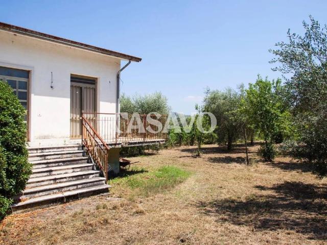 Villa Indipendente in vendita a Taurasi, Campania