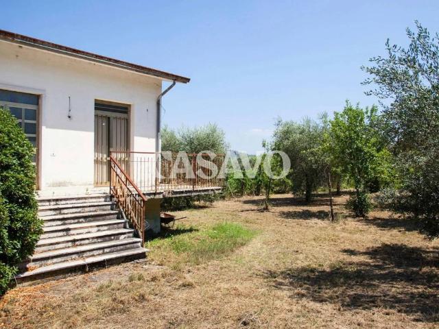 Villa Indipendente in vendita a Taurasi, Campania