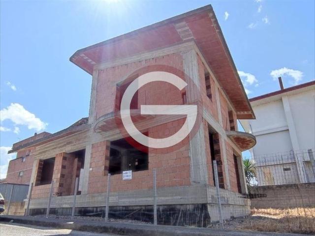 Villa Indipendente in vendita a Taurianova, Reggio Calabria