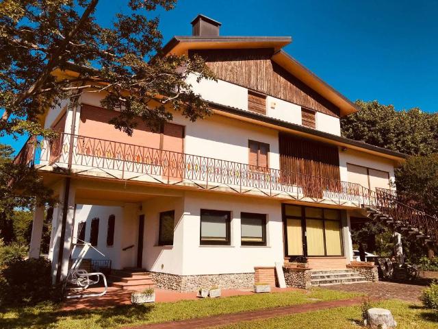 Villa Indipendente in vendita a Branco, Tavagnacco