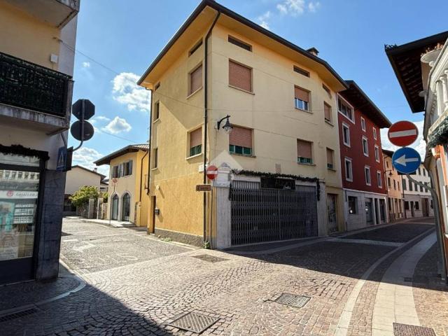 Villa Indipendente in vendita a Tavagnacco, Friuli-Venezia Giulia