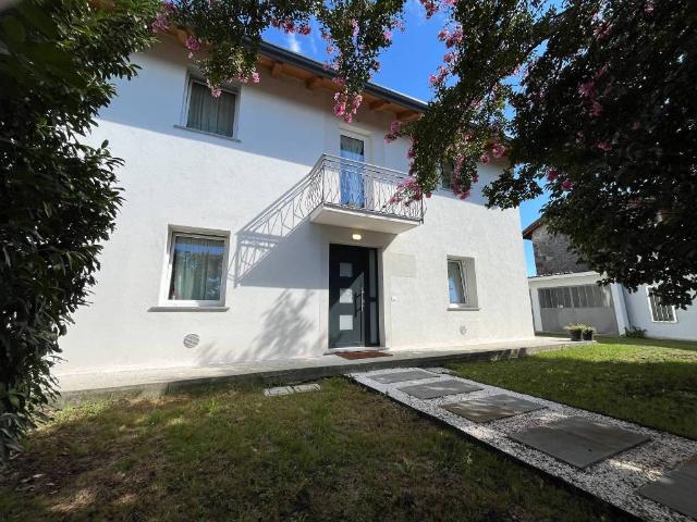 Villa Indipendente in vendita a Cavalicco / Cjavalì, Tavagnacco / Tavagnà