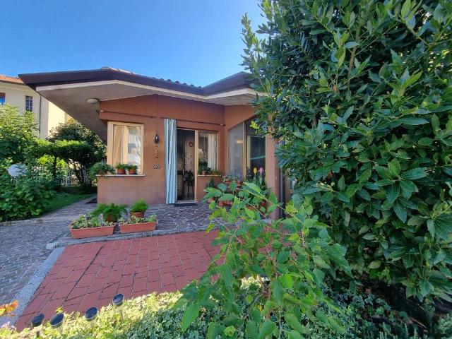Villa Indipendente in vendita a Tavagnacco, Friuli-Venezia Giulia