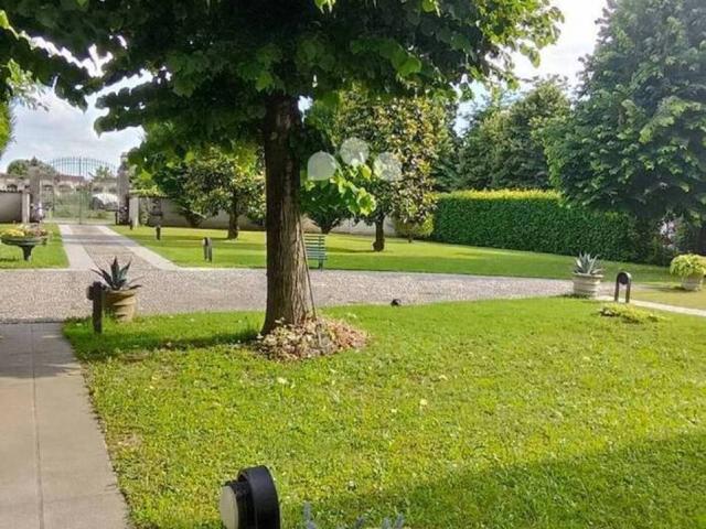 Villa Indipendente in vendita a Tavazzano, Tavazzano Con Villavesco