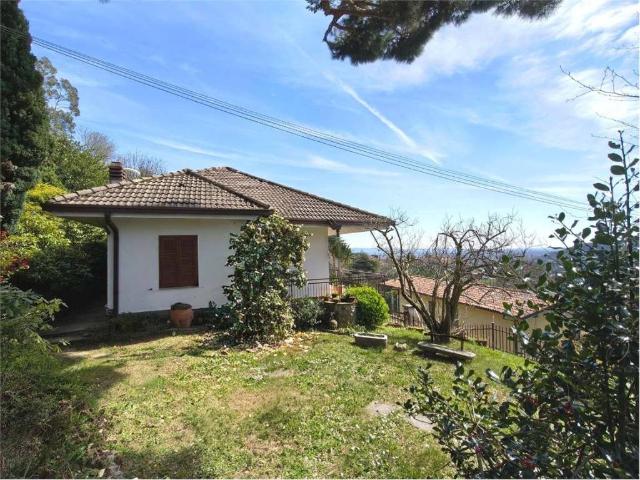 Villa Indipendente in vendita a Gilasca, Tavernerio