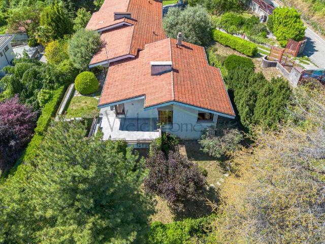 Villa Indipendente in vendita a Ponzate, Tavernerio