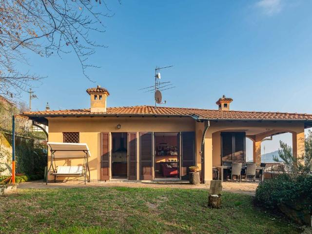 Villa Indipendente in vendita a Ponzate, Tavernerio
