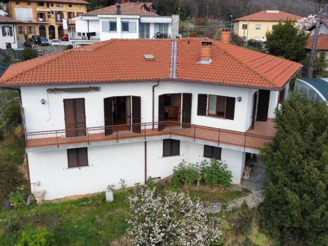 Villa Indipendente in vendita a Tavernerio, Lombardia