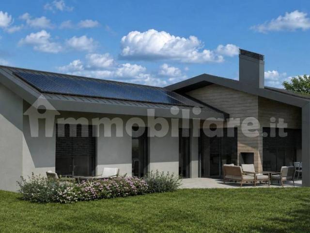 Villa Indipendente in vendita a Tavernerio, Lombardia