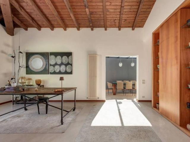 Villa Indipendente in vendita a Gilasca, Tavernerio