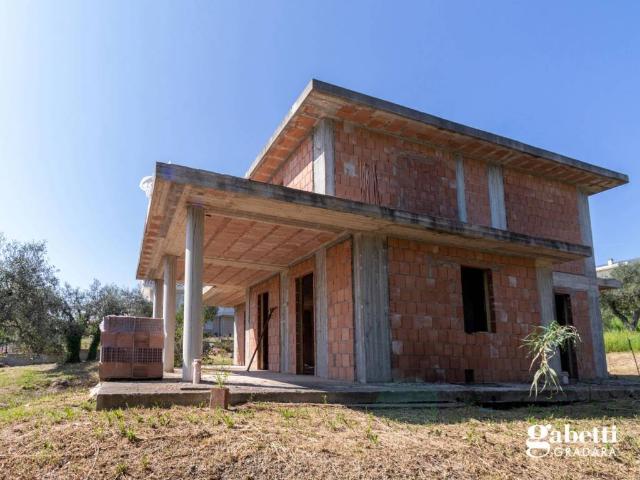 Villa Indipendente in vendita a Picciano, Marche