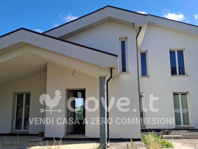 Villa Indipendente in vendita a Pirano Alto, Marche