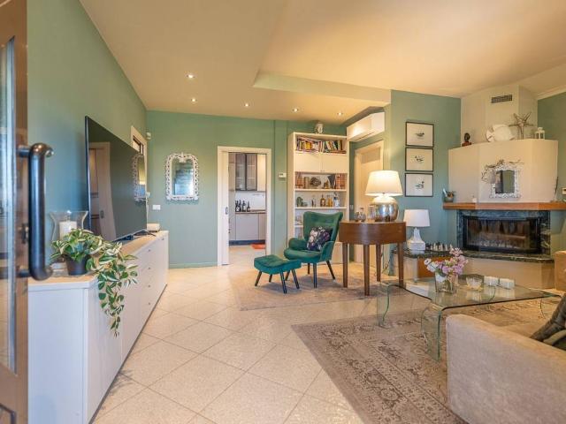 Villa Indipendente in vendita a Marche, Pesaro E Urbino