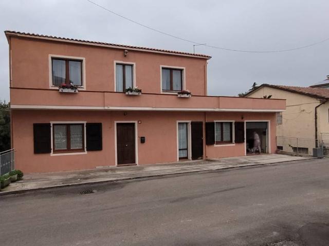 Villa Indipendente in vendita a Mondaino, Reggio Emilia