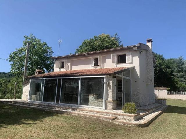 Villa Indipendente in vendita a Cappelle, Teano