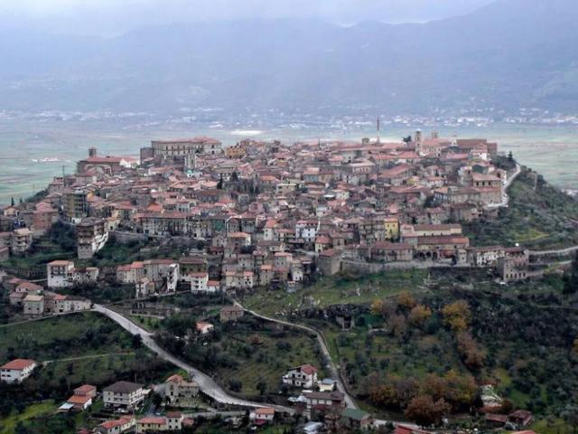 Villa Indipendente in vendita a Teggiano, Campania
