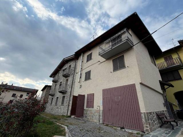 Villa Indipendente in vendita a Teglio, Lombardia
