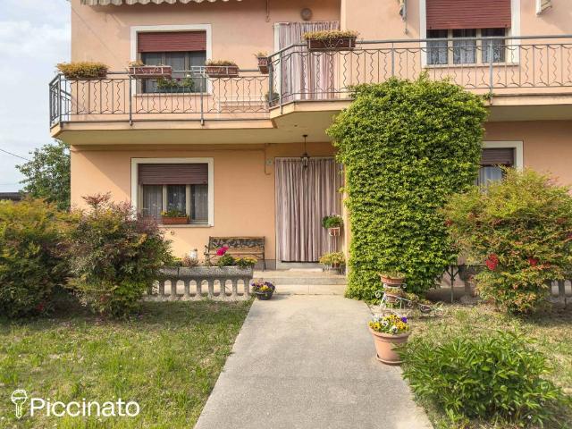 Villa Indipendente in vendita a Teglio Veneto, Veneto