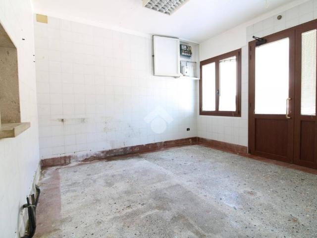 Villa Indipendente in vendita a Teglio Veneto, Venezia