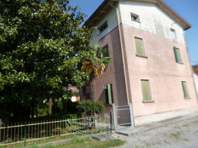 Villa Indipendente in vendita a Teglio Veneto, Veneto