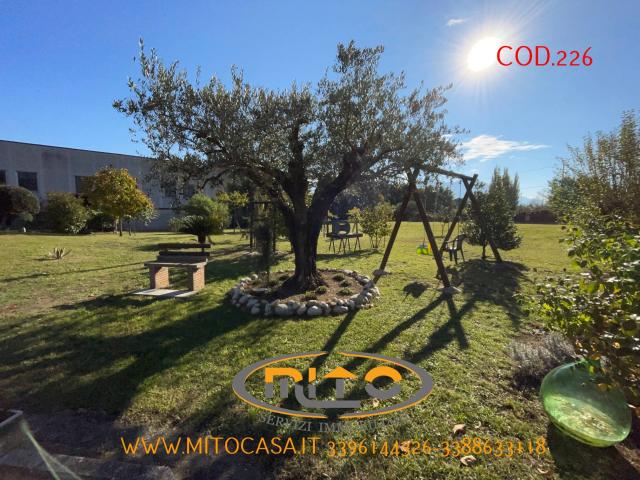 Villa Indipendente in vendita a San Salvatore Telesino, Campania
