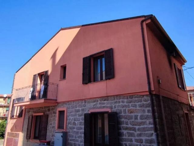 Villa Indipendente in vendita a Tempio Pausania, Sardigna/Sardegna
