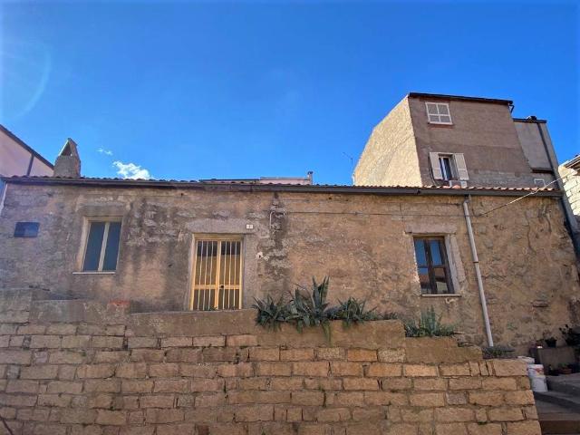 Villa Indipendente in vendita a Tempio Pausania, Sardigna/Sardegna