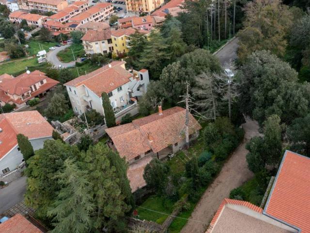 Villa Indipendente in vendita a Tempio Pausania, Sardigna/Sardegna