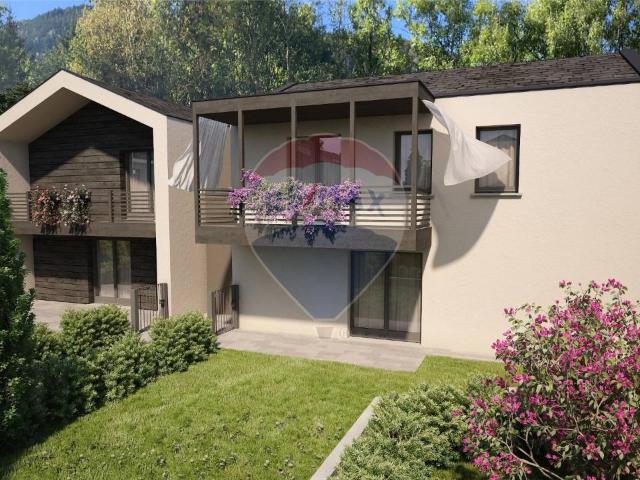 Villa Indipendente in vendita a Case Spradizza, Temù