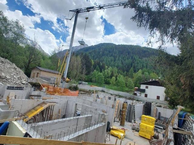 Villa Indipendente in vendita a Comunità montana della valle Camonica, Temù