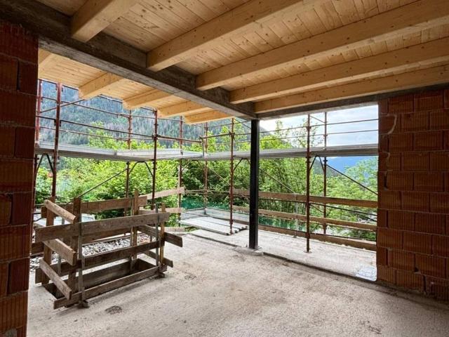 Villa Indipendente in vendita a Comunità montana della valle Camonica, Temù