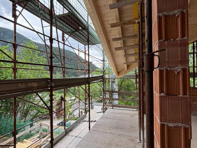 Villa Indipendente in vendita a Comunità montana della valle Camonica, Temù