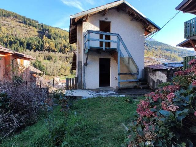 Villa Indipendente in vendita a Temù, Brescia