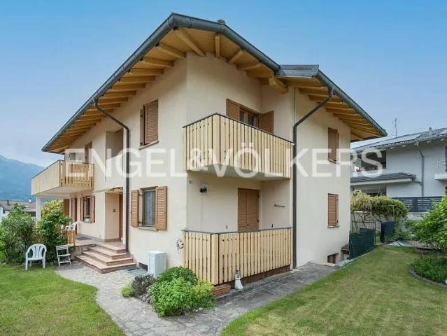Villa Indipendente in vendita a Tenna, Provincia di Trento