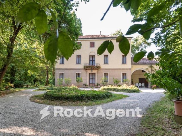 Villa Indipendente in vendita a Teolo, Bresseo
