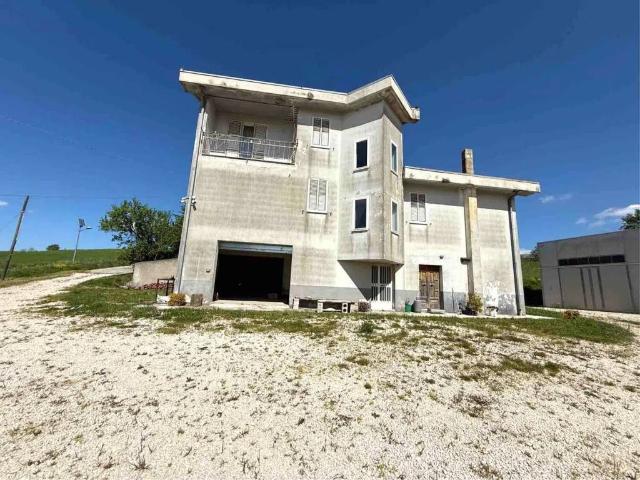 Villa Indipendente in vendita a Teora, Campania