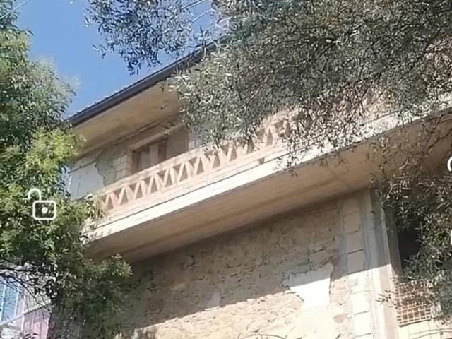 Villa Indipendente in vendita a Teramo, Abruzzo