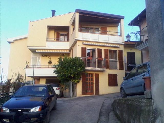Villa Indipendente in vendita a Monticelli, Teramo