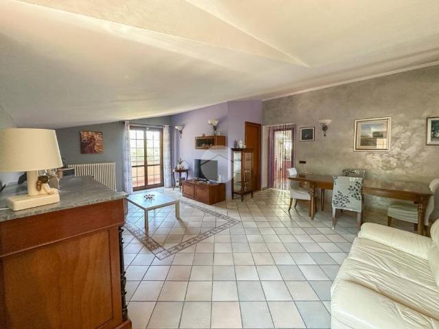 Villa Indipendente in vendita a Teramo, Abruzzo